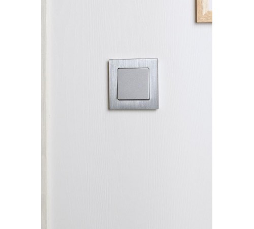 BRITE Рамка 1-ая РУ-1-1-БрА металл алюминий  BR-M12-M-K47  IEK