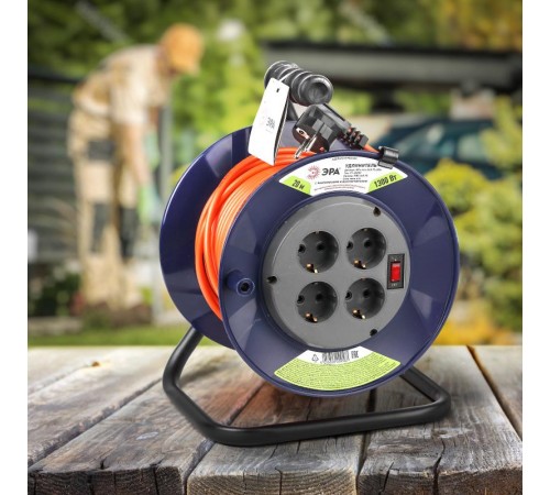 Удлинитель силовой ЭРА RPx-4es-3х0.75-20m на п. катушке c/з 4 гн 20м ПВС 3х0.75  Б0046845  ЭРА