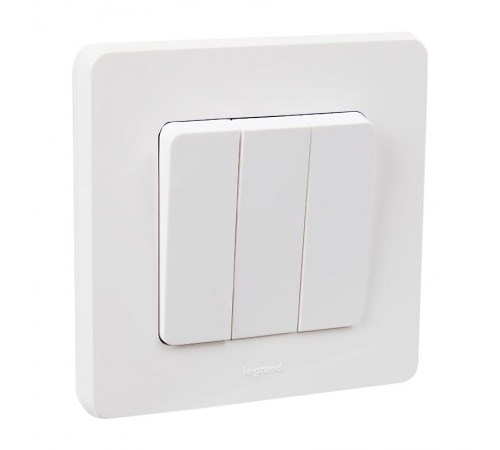 Inspiria Белый Выключатель 3-клавишный С/У без рамки  673540  Legrand