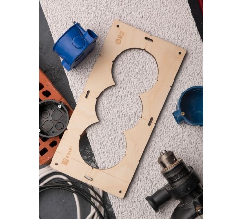 Шаблон для подрозетников c 3 отв. диам. 82 мм EKF Expert  sh-d82-3  EKF