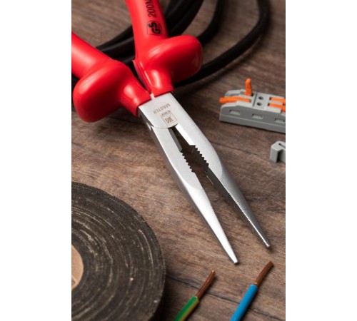 Длинногубцы Master 200 мм 1000В EKF Basicdg-200-mas-inEKF