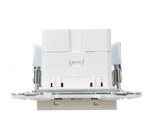 SKANDY Розетка USB A+A 3,1А SK-R15B бежевый  SK-U21-D31-K10  IEK