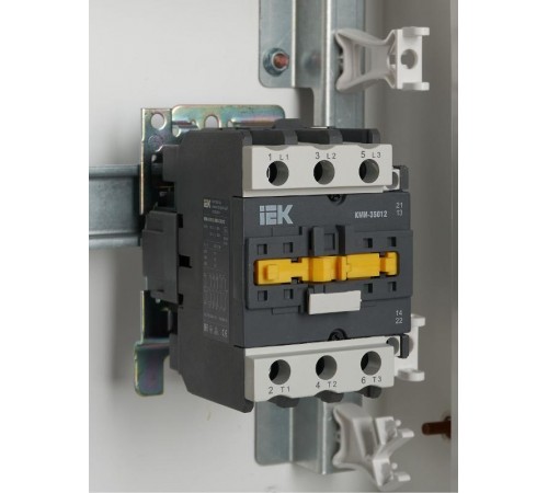 Контактор КМИ-35012 50А 230В/АС3 1НО;1НЗ   KKM31-050-230-11  IEK