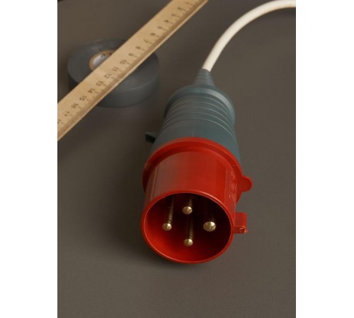 Вилка 024 3Р+РЕ 32А 380В IP44  PSR02-032-4  IEK