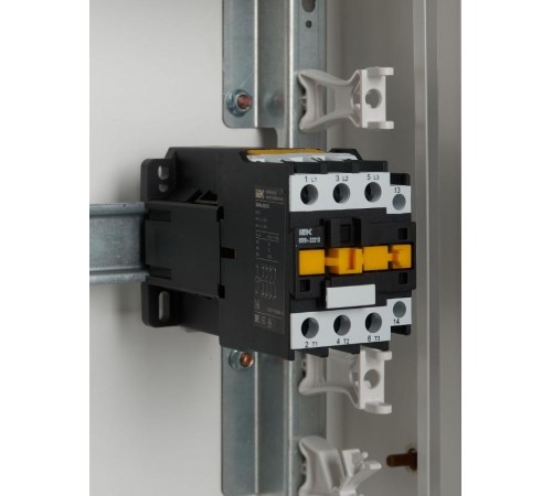 Контактор КМИп-23210 32А 24В/АС3 1НО   KMD21-032-024-10  IEK