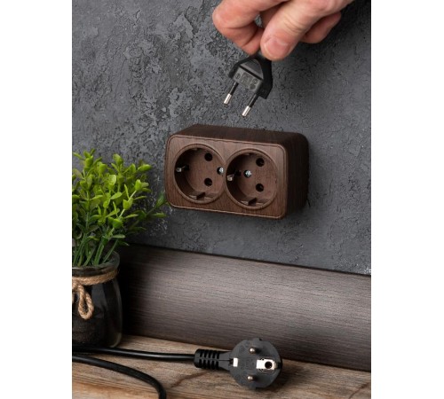 Розетка 2-местная ОП Минск 16А с заземлением тёмное дерево EKF  EGR16-128-40  EKF