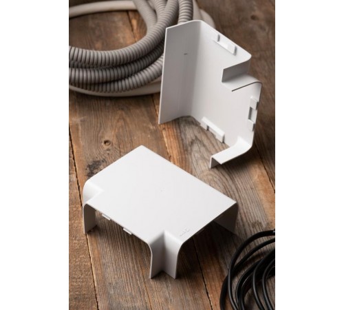 Угол T-образный (105х50) (2 шт) C-Line Белый  tchw-105-50x2  EKF