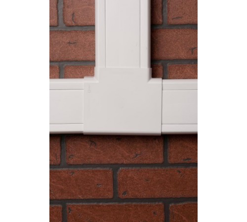 Угол T-образный (105х50) (2 шт) C-Line Белый  tchw-105-50x2  EKF