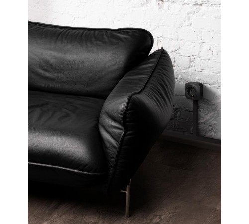 Quteo Чёрный Розетка с заземлением со шторками 16Авинтовые зажимы   782476  Legrand