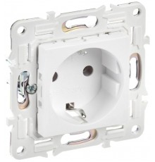 SKANDY Розетка с заземлением без защитных шторок 16А SK-R05W арктический белый  SK-R11-16-K01  IEK