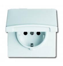 Розетка 20 EUGK-34-101-500, с крышкой, Allwetter44, IP44, альп. белый, уплотн. кольцо в комплекте, 16А, 250В.  2064-0-0310   2CKA002064A0310  ABB