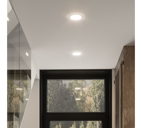 Светильник светодиодный квадратный с декоративным стеклом,160х160х30, O118x118 12W 3000K, 900 лм  948111112  Gauss