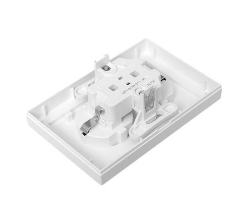 Механизм розетки двойной, 16А, IP44, с заземлением, со шторками, с рамкой, с крышками, белый Эпика EKF  UP1-SOW-211-44  EKF