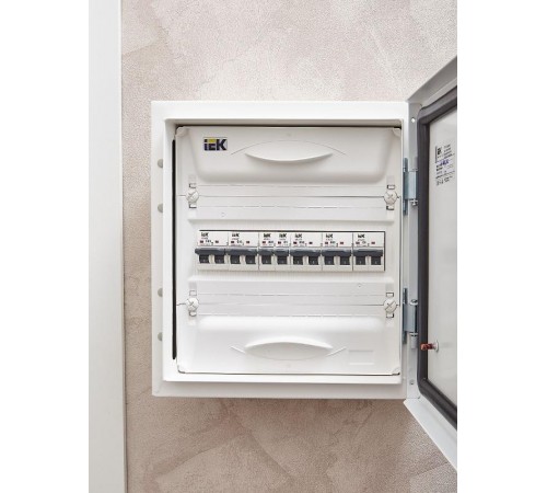 Выключатель автоматический однополюсный M06N 1P C 1А 6кА ARMAT  AR-M06N-1-C001  IEK