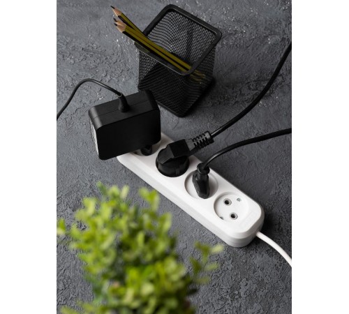 Удлинитель "Эксперт" 4 гнезда  3 метра 10А/2,2кВт без заземления ПВС 2х0,75  EKF PROximaUBA10-275-4-03EKF