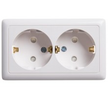 Хит Белый О/У без изолирующей пластины  Розетка 2-ая с заземлением со шторками, 16А  RA16-239-B  SE