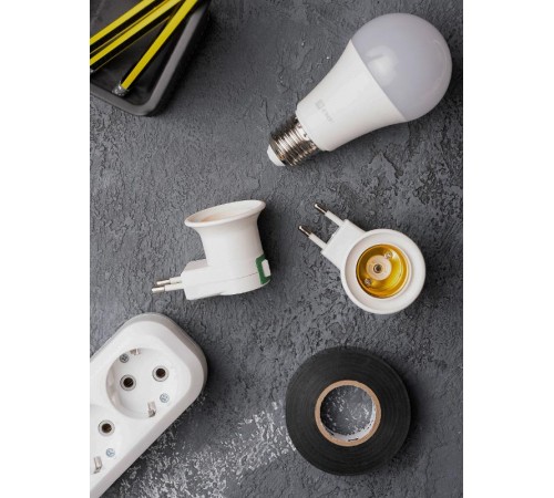 Переходник вилка-Е27 с выключателем, белый PROxima  ADF-E27-s-w  EKF