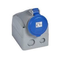 Розетка накладная - P17 Tempra Pro - IP 44 - 200/250 В~ - 32 A - 3К+Н+З  555256  Legrand