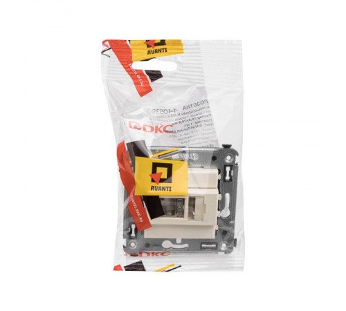Компьютерная розетка RJ-45 в стену, кат.6 одинарная экранированная, "Avanti","Ванильная дымка"  4405393  DKC