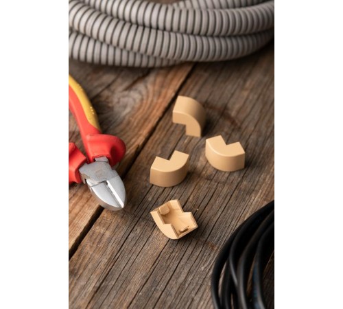 Угол внешний (15х10) (4 шт) Plast EKF PROxima   под светлое деревоobl-15-10x4EKF