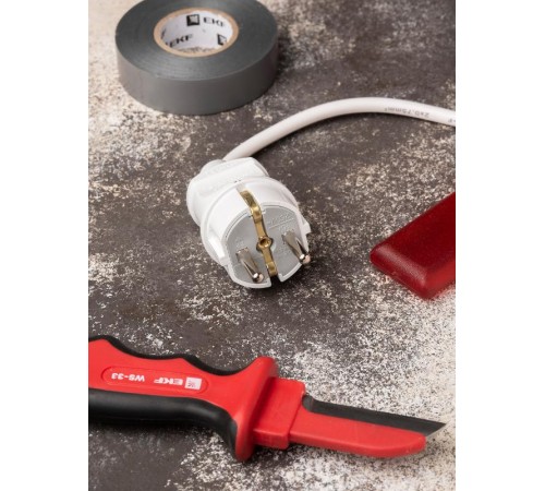 Вилка прямая усиленная с заземлением белая 16А 250В Proxima  AVP16-10-r  EKF аналог AVP16-10