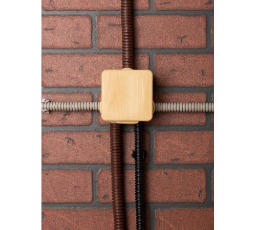 Коробка распределительная КМР-030-031 с крышкой (85х85х50) 7 мембранных вводов светлое дерево IP54 EKF PROxima  plc-kmr-030-031-s  EKF