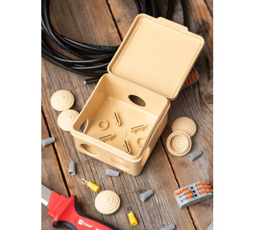 Коробка распределительная КМР-030-031 с крышкой (85х85х50) 7 мембранных вводов светлое дерево IP54 EKF PROxima  plc-kmr-030-031-s  EKF