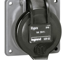 Встраиваемая розетка Hypra - IP 44 - 2К+З - бытовая - 250 В - 16 А - пластик  053903  Legrand