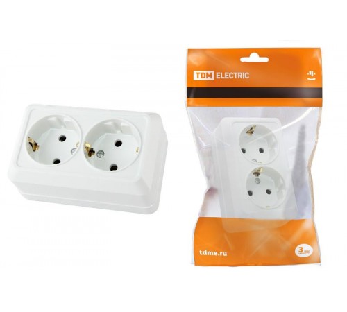 Розетка двойная 2П+3 открытой установки IP20 16А 250В (керамика) белая "Ладога"  SQ1801-0113  TDM