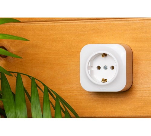 Quteo Белый Розетка с заземлением  782211  Legrand