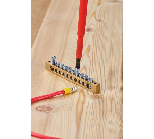 Отвертка Master SL5.5x125 мм 1000В EKF Basicsl-5.5-125-mas-inEKF