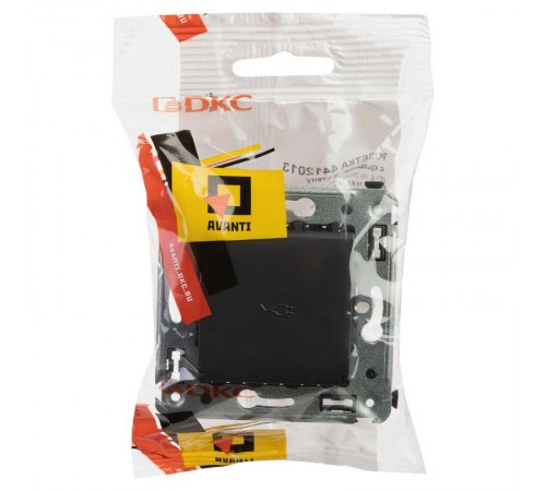 Розетка с крышкой в стену, 2P+E, с з/ш, "Avanti", "Черный матовый"  4412013  DKC