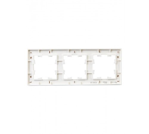 BRITE Рамка 3-ая РУ-3-Бр белый рифленый  BR-M32-51-K01  IEK