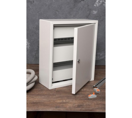 Щит распределительный навесной ЩРН-18 (ВхШхГ) 350х300х120мм IP31 Basic  mb21-18-bas  EKF