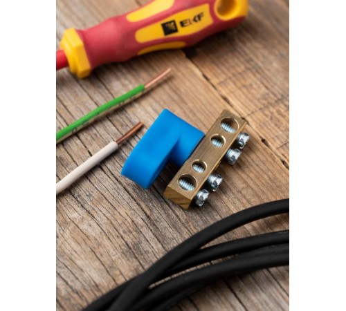 Шина "0" N (6х9мм) 4 отверстия латунь синий угловой изолятор EKF PROxima  sn0-63-04-1  EKF