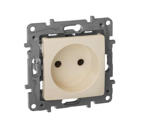 Etika Слоновая кость Розетка без заземления, винтовые клеммы  672320  Legrand