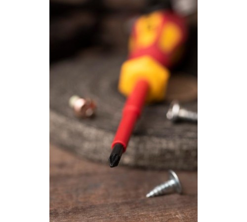 Отвертка Master PZ1x80 мм 1000В EKF Basicpz-1-80-mas-inEKF