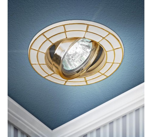 Светильник точечный встраиваемый ST7A GD/WH штампованный поворотный MR16,12V/220V, 50W белый/золото  Б0036492  ЭРА