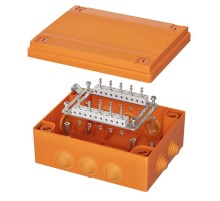 Коробка распределительная пластиковая FS огн.,IP55,240х190х90мм, 20р, 450V,6A,4мм.кв с кабельными вводами и клеммниками  FSB412004  DKC