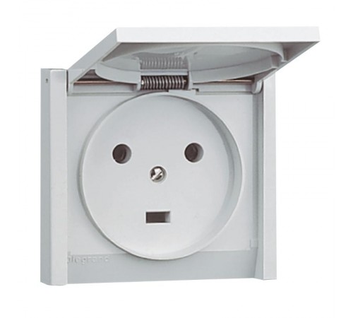 Plexo Серый Розетка с/з с крышкой 2К+З 20А 230В винт. зажим IP44  055703  Legrand