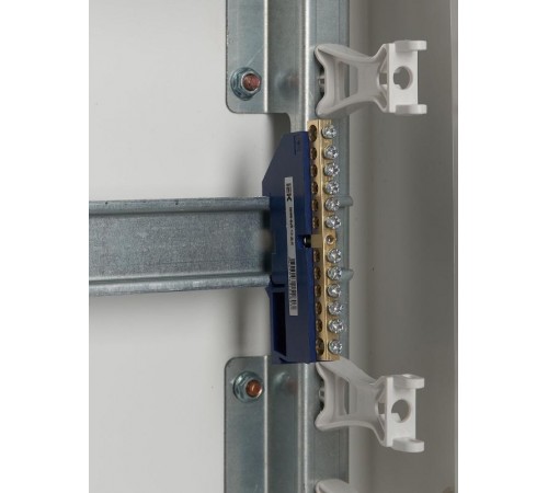 Шина N ноль на DIN-изоляторе ШНИ-6х9-12-Д-С  YNN10-69-12D-K07  IEK