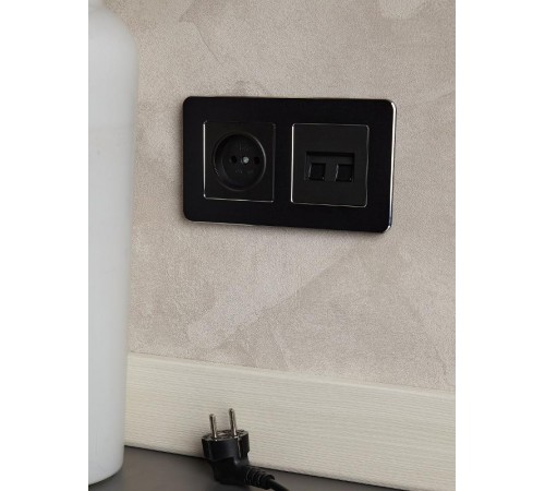 BRITE Рамка 2-ая РУ-2-1-Бр металл черный RE  BR-M22-M-01-K02  IEK