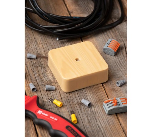 Коробка распределительная КМР-030-030кг (75х75х25) с клеммником светлое дерево EKF PROxima  plc-kmr-030-030kg-s  EKF