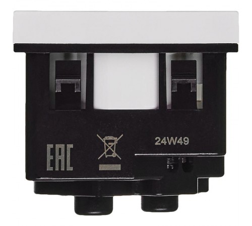 Розетка с заземлением, винтовые зажимы - со шторками 16А 250В - 45°- 2 модуля - белый  4521052  Daccord