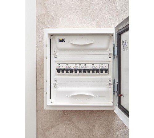 Выключатель автоматический однополюсный M06N 1P C 2А 6кА ARMAT  AR-M06N-1-C002  IEK