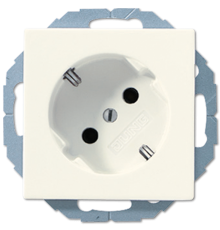 Штепсельная розетка SCHUKO 16A 250V~ ; угол наклона 45 °; слоновая кость  A520-45KI  Jung
