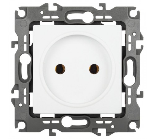 Розетка ЭРА Серия 12 12-2105-01М , 2P, 16А-250В, белый матовый   Б0065704  ЭРА