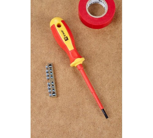 Отвертка Expert SL4x100 мм 1000В EKF PROximasl-4-100-exp-inEKF