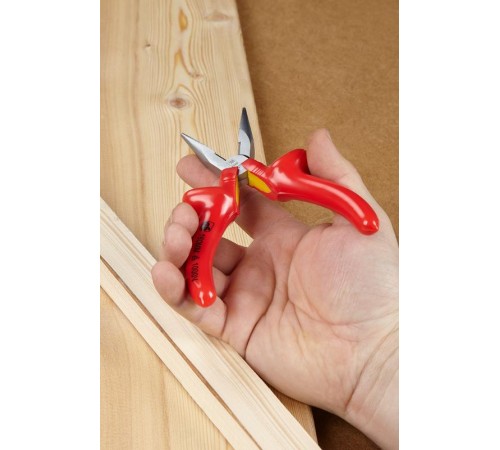 Длинногубцы Master 160 мм 1000В EKF Basicdg-160-mas-inEKF