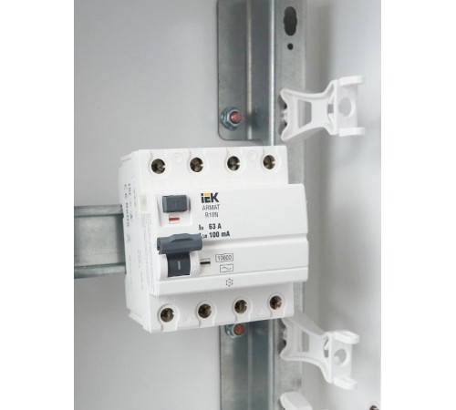 Выключатель дифференциальный (УЗО) R10N 4P 63А 100мА тип AC ARMAT  AR-R10N-4-063C100  IEK